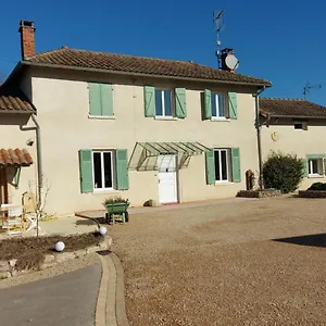 https://le-relais-de-letang.hotels-rhonealpes.com