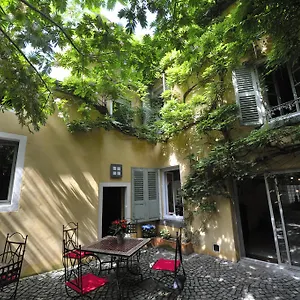 https://chambres-dhotes-le-petit-siam.hotels-rhonealpes.com